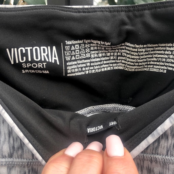Victoria Secret Long Leggings - Picture 5 of 10